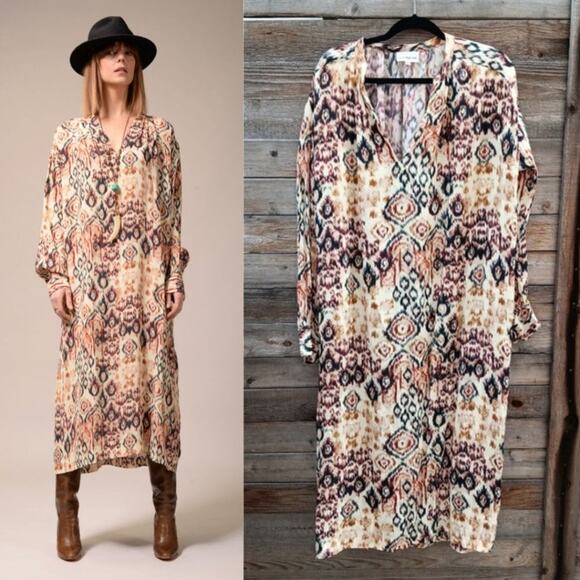 V.D.E. Vinster Dresses & Skirts - V.D.E. Vinster Idli Dress Cream Multi Size M